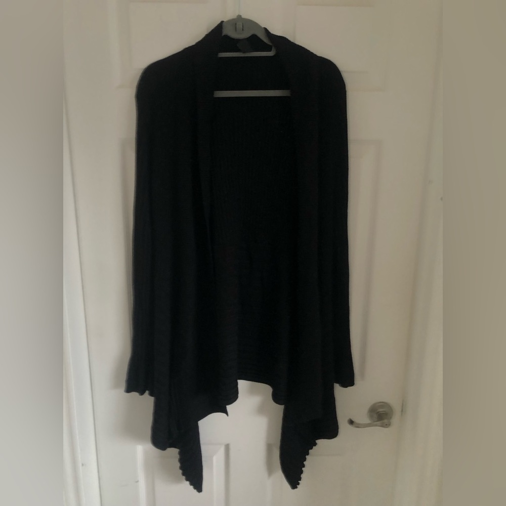 White House Black market long sleeves Cardigan. - Picture 8 of 10